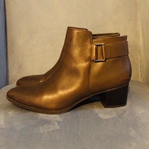 Womens Alfani Brown Leather Ankle Boots Size 9